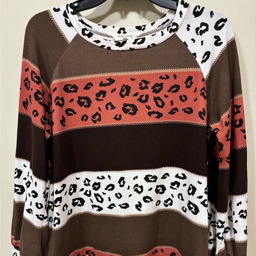 Sweet Lovely long sleeve top medium